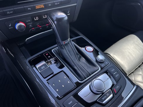 Used 2016 Audi S6 Prestige w/ Prestige Package image 19