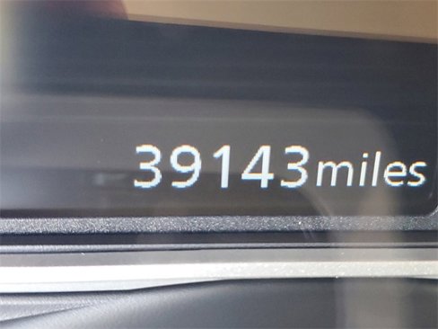 Used 2022 Nissan Versa SV image 30
