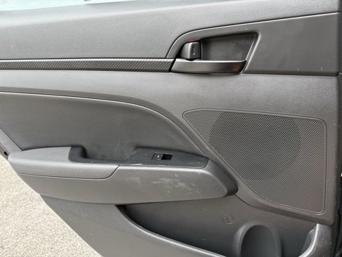 Used 2018 Hyundai Elantra Sport image 33