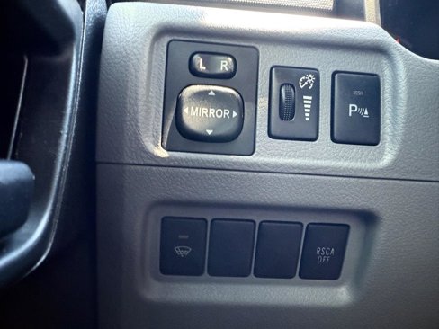 Used 2013 Toyota 4Runner SR5 image 16
