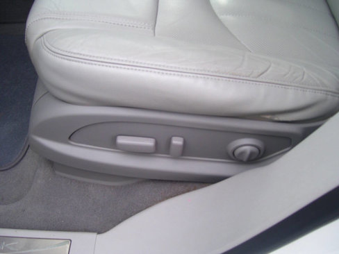 Used 2015 Buick Enclave Leather image 10
