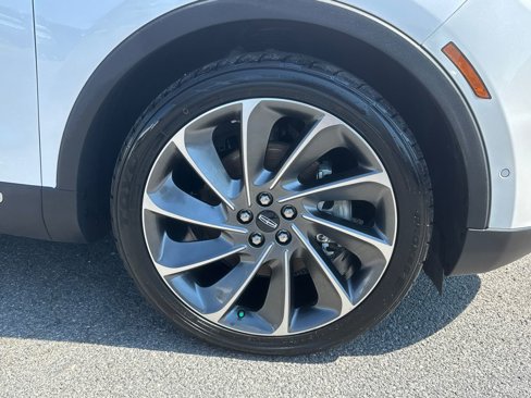 Used 2019 Lincoln Nautilus Reserve image 12