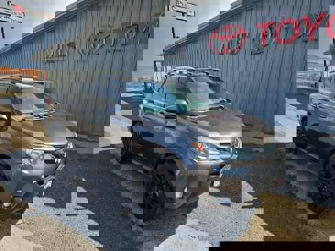 Used 2015 Toyota RAV4 Limited image 1
