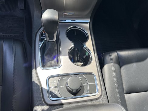Used 2021 Jeep Grand Cherokee Limited w/ Premium Lighting Group image 17