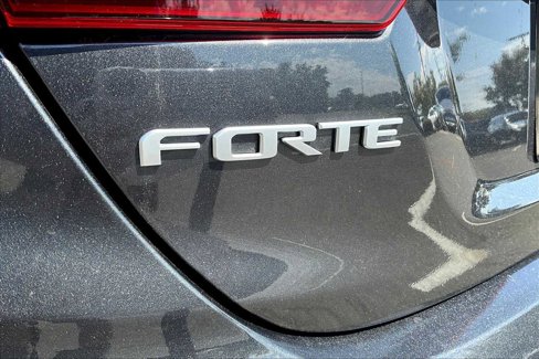 Used 2023 Kia Forte LXS image 30