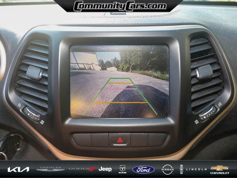 Used 2014 Jeep Cherokee Latitude image 17