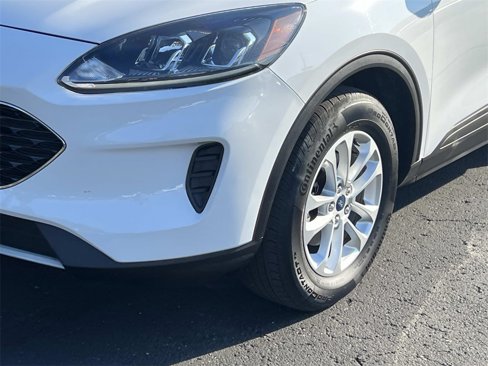 Used 2020 Ford Escape SE image 8