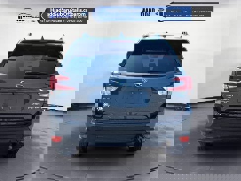 Used 2022 Subaru Forester Premium image 4