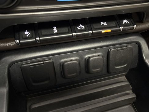 Used 2017 Chevrolet Silverado 1500 LTZ w/ Sport Package image 45