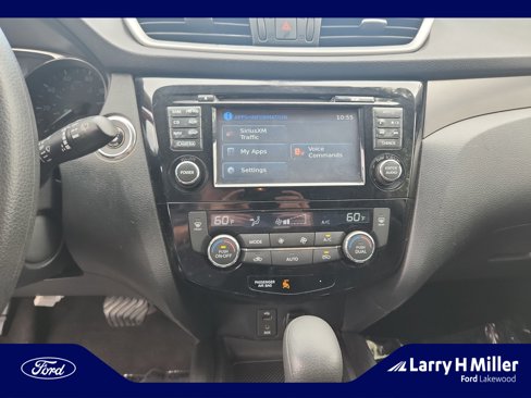 Used 2015 Nissan Rogue SV w/ SV Premium Package image 12