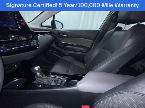 Used 2022 Toyota C-HR Limited image 21