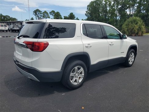 Used 2017 GMC Acadia SLE image 6