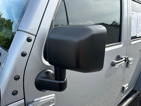Used 2017 Jeep Wrangler Unlimited Rubicon image 11