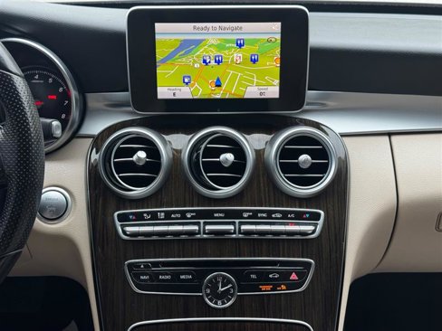 Used 2015 Mercedes-Benz C 300 Sedan image 39