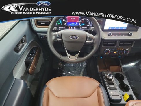 Used 2023 Ford Maverick Lariat w/ Lariat Luxury Package image 14