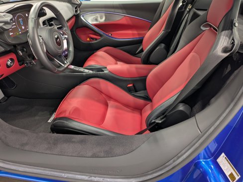 Used 2023 McLaren Artura image 6