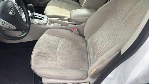 Used 2015 Nissan Sentra SV image 30