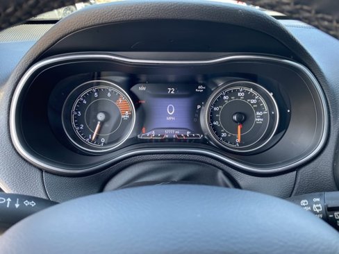 Used 2019 Jeep Cherokee High Altitude image 15