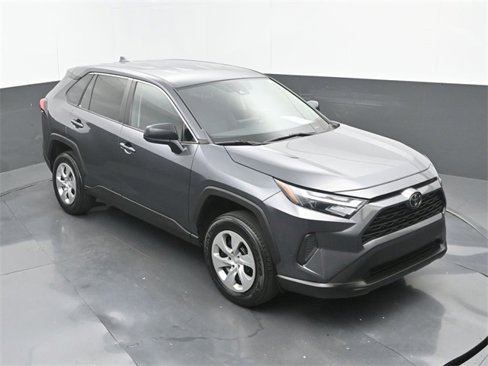 Used 2023 Toyota RAV4 LE image 28