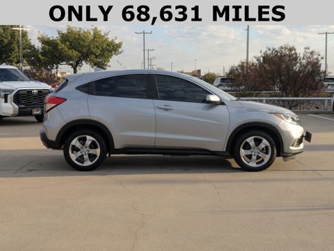 Used 2019 Honda HR-V LX image 4