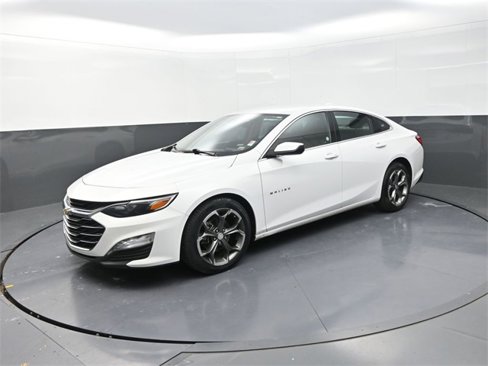 Used 2023 Chevrolet Malibu LT image 3