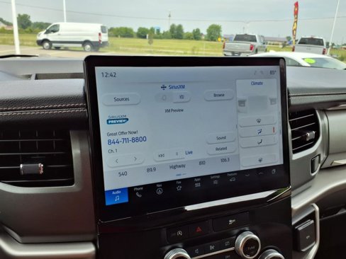 Used 2024 Ford Expedition XLT image 19
