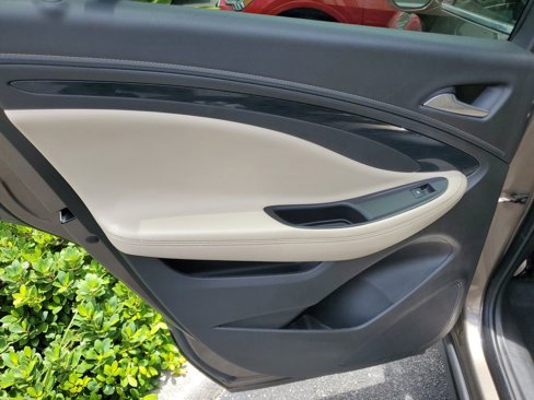 Used 2017 Buick Envision Premium w/ Driver Confidence Package image 9