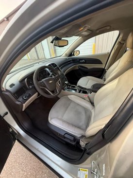 Used 2016 Chevrolet Malibu LT image 9