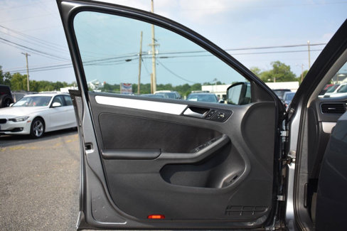 Used 2014 Volkswagen Jetta SE image 11