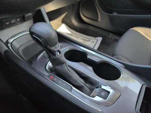Used 2023 Chevrolet Malibu LT image 15