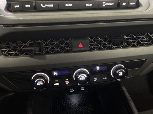 Certified 2023 Honda Accord LX image 18