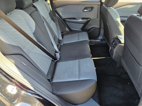 Used 2023 Nissan Rogue SV image 17
