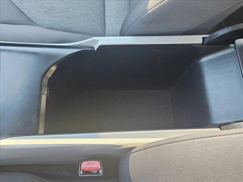 Used 2019 Toyota Camry LE image 15