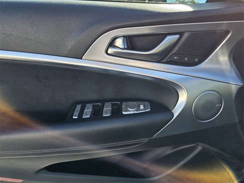Used 2022 Genesis G70 2.0T w/ Prestige Package image 16
