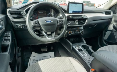 Used 2020 Ford Escape SE image 12