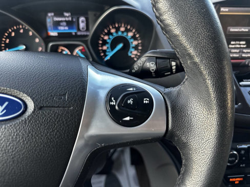 Used 2015 Ford Escape Titanium image 26