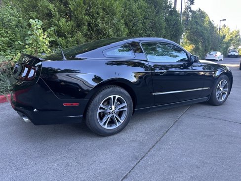 Used 2014 Ford Mustang Premium image 8