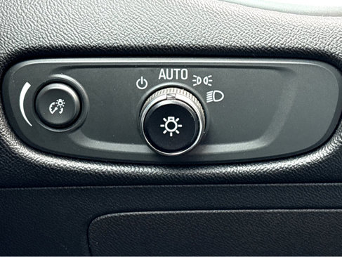 Used 2021 Chevrolet Malibu LT image 26