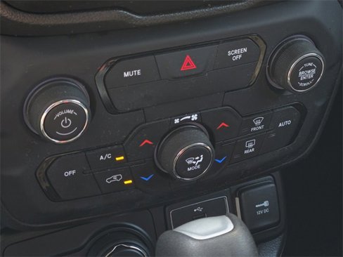 Used 2019 Jeep Renegade Altitude w/ Quick Order Package 2XM image 21