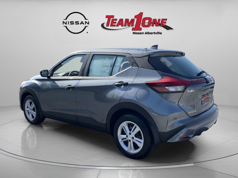 New 2025 Nissan Kicks S image 4