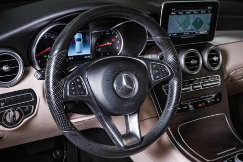 Used 2018 Mercedes-Benz GLC 300 4MATIC image 19