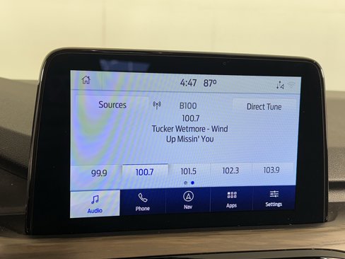 Used 2020 Ford Escape Titanium image 21