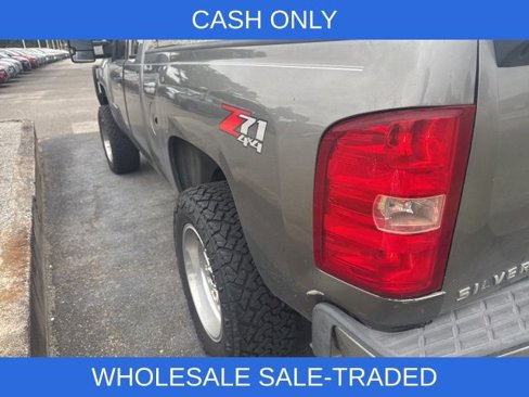 Used 2008 Chevrolet Silverado 1500 LT w/ Safety Package image 5