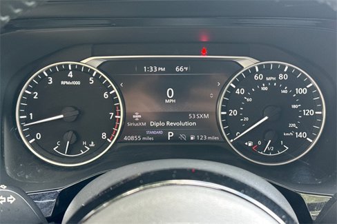 Used 2022 Nissan Pathfinder SV image 41