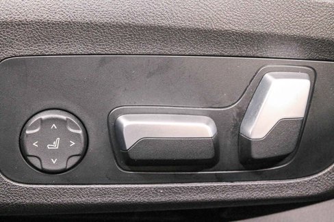 Certified 2022 BMW 330e w/ Driving Assistance Package image 24