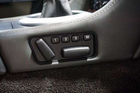 Used 2007 Aston Martin V8 Vantage Coupe image 22