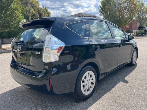 Used 2013 Toyota Prius V image 5