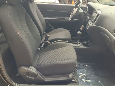 Used 2009 Hyundai Accent SE w/ Premium Equipment Pkg 4 image 17