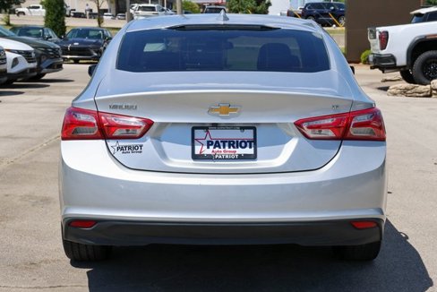 Used 2022 Chevrolet Malibu LT image 4