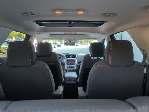 Used 2016 GMC Acadia SLE image 36